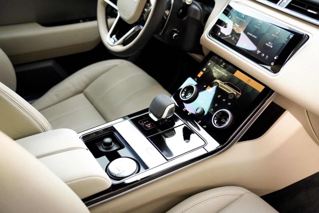 لاند روفر رينج روفر فيلار P250 R-Dynamic SE 2.0L