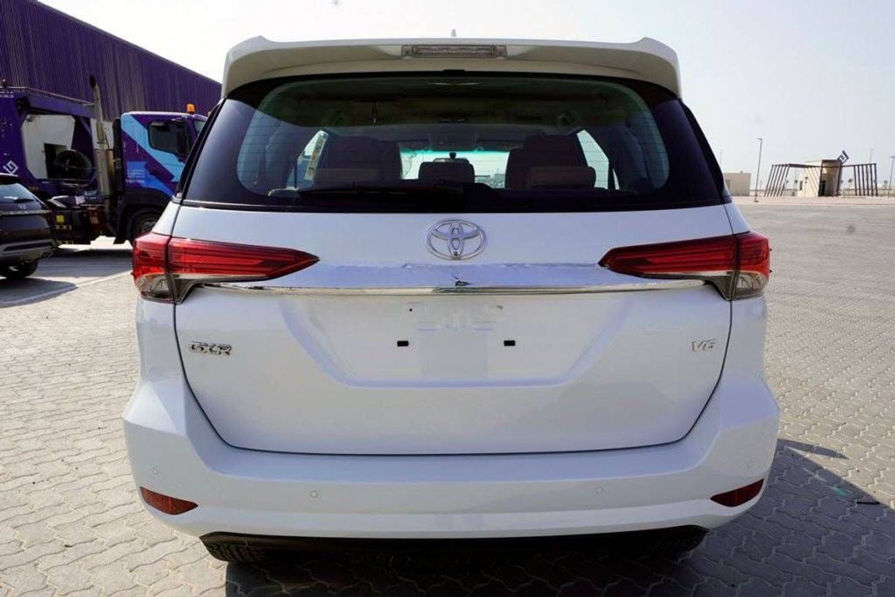 Toyota Fortuner 4.0L GXR