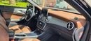 مرسيدس بنز GLA 250 4MATIC (All-Wheel-Drive)