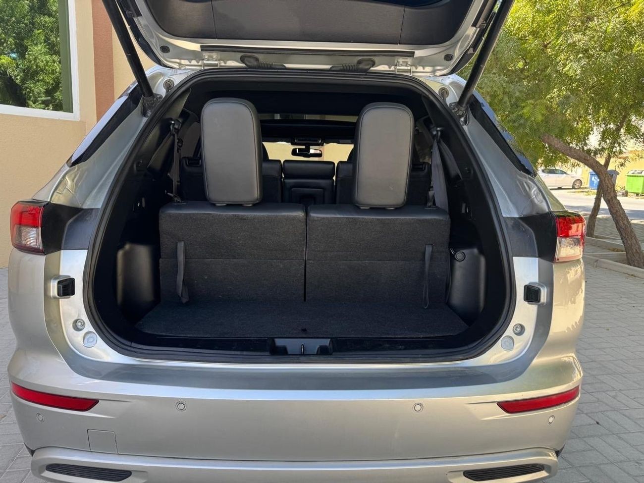 ميتسوبيشي آوتلاندر Mitsubishi Outlander 2023 TOP OF RANGE NO:1 Limited Edition GCC Spec.