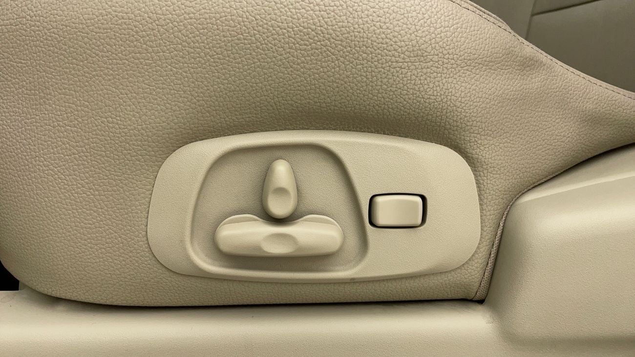 Mitsubishi Pajero GLS HIGHLINE 3.8 | Zero Down Payment | Free Home Test Drive