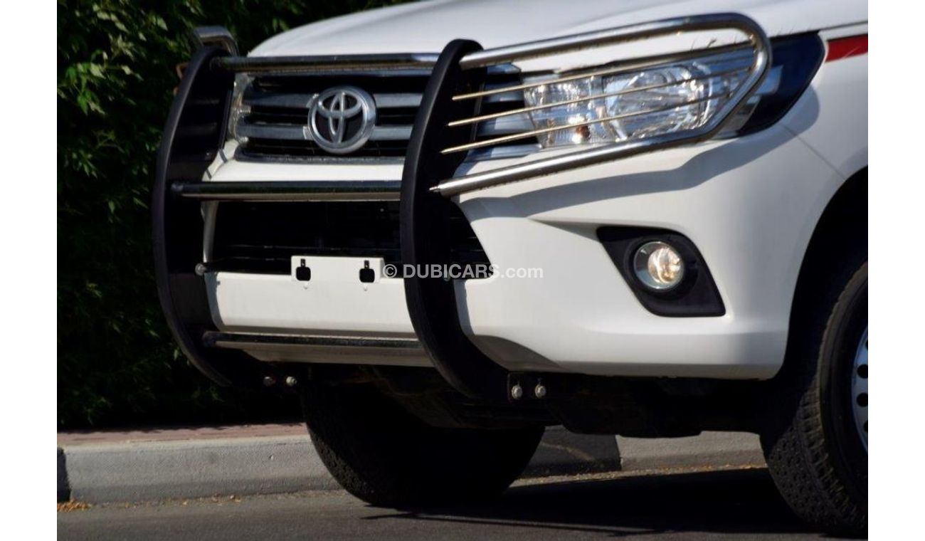 Toyota Hilux 2.4 Diesel Double Cab Pick up 2016 model with Rear camera, bedliner-towing hook - bumper
