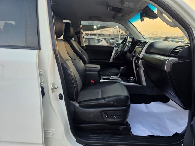 Toyota 4-Runner LIMITED, миниатюра 30