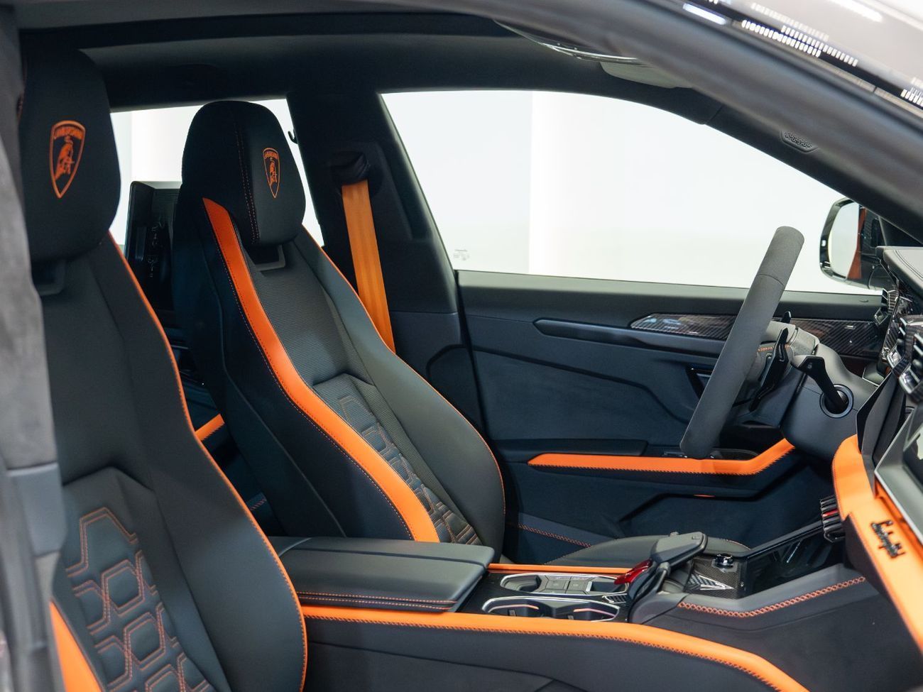 لامبورغيني اوروس SE - 2025 | Brand New | 0 Km | European Specs