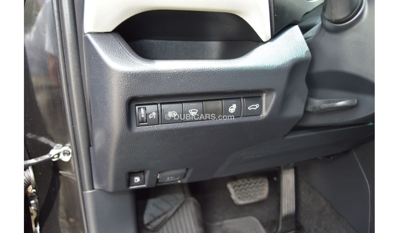 Toyota RAV4 XLE Full option Hybrid