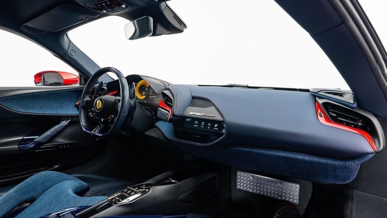 Ferrari SF90 STRADALE Tailor Made Ispirazioni 1 of 1 -  2022 - GCC - Under Service Contract