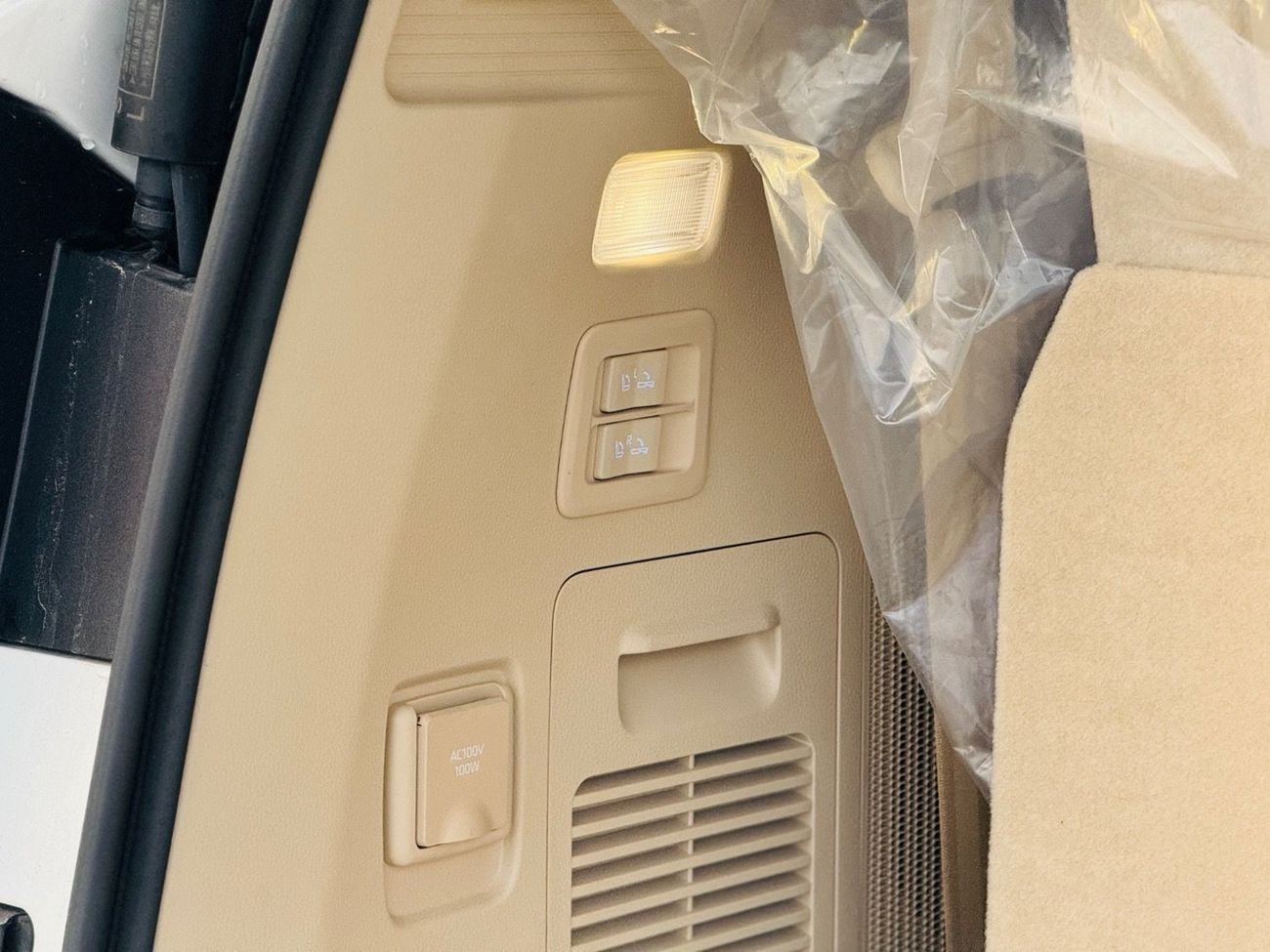 Toyota Land Cruiser Zx top of the range