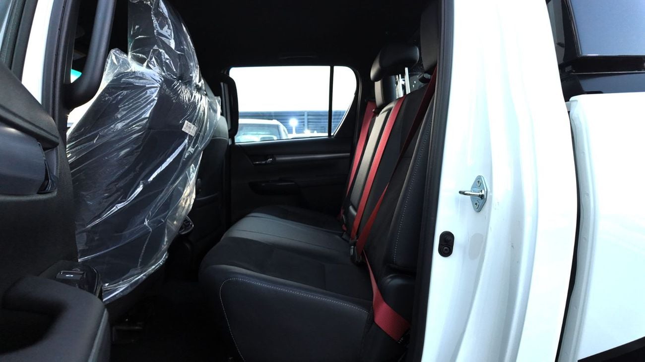 تويوتا هيلوكس GR Sport 2.8L