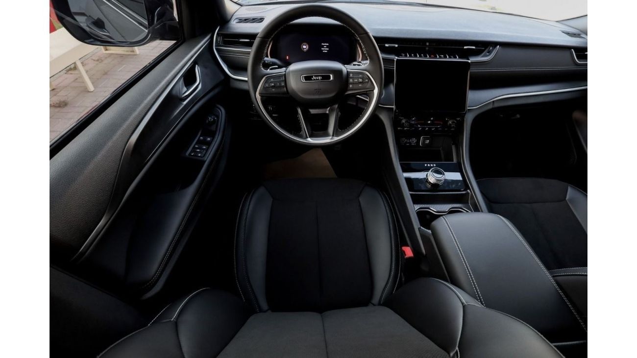 جيب جراند شيروكي Jeep Grand Cherokee Altitude 2024 GCC (BRAND NEW) under Agency Warranty with Flexible Down-Payment/