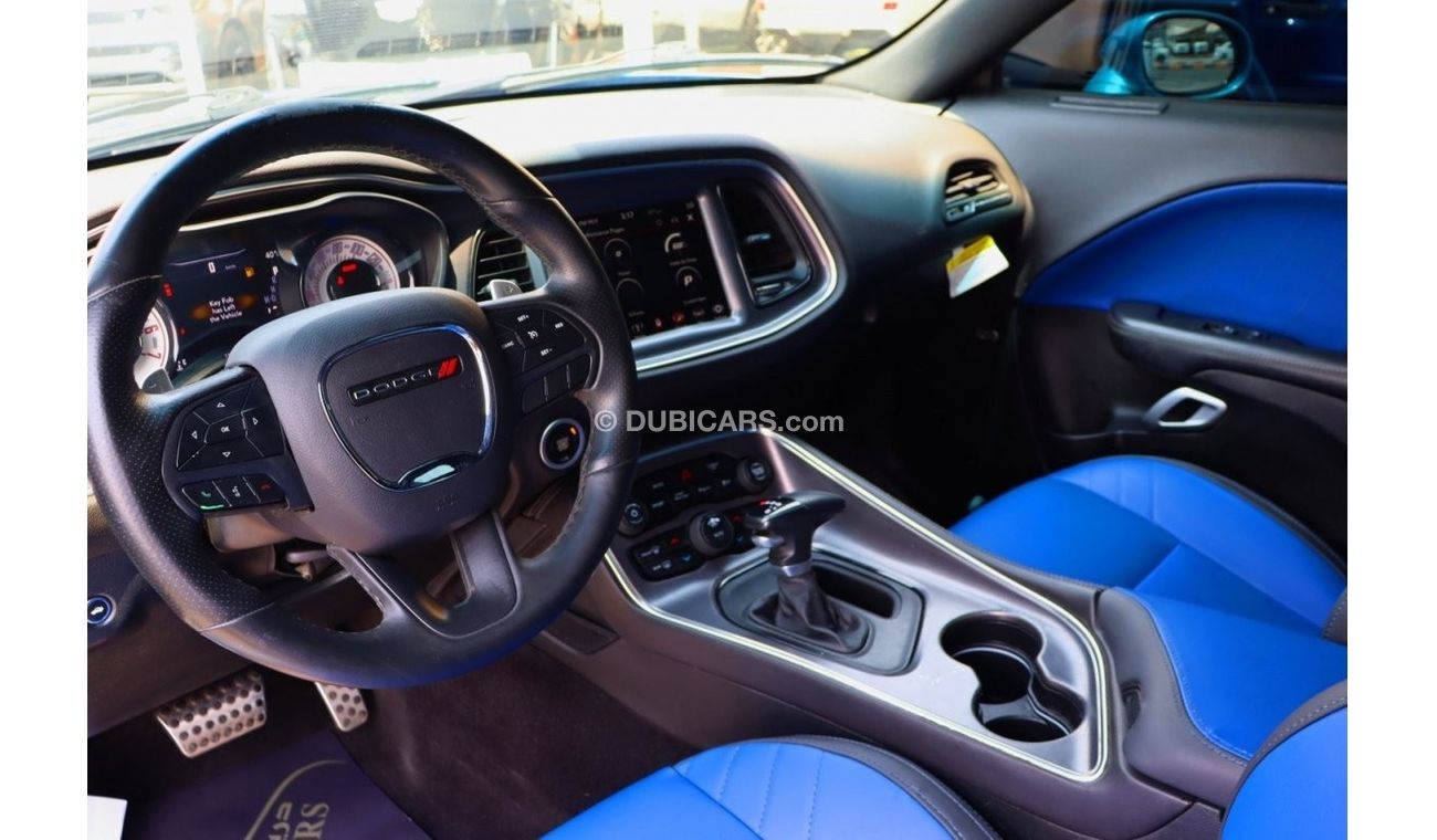 Dodge Challenger Dodge Challenger R/T / 2018 / USA / 5.7L 375HP