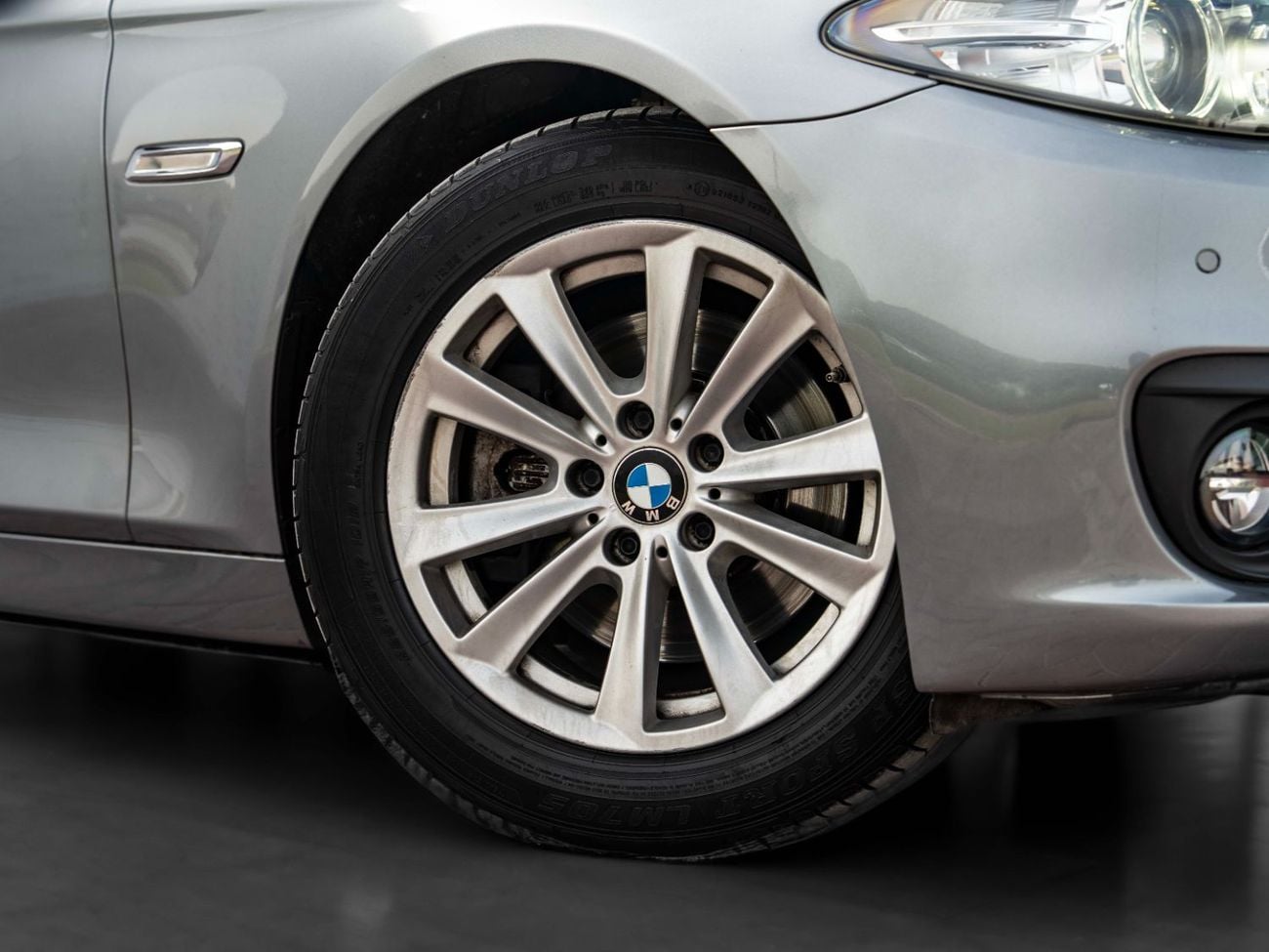 بي أم دبليو 520i Exclusive 1.6L