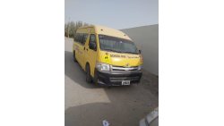 Toyota Hiace السيارة بحالة جيدة خليجي