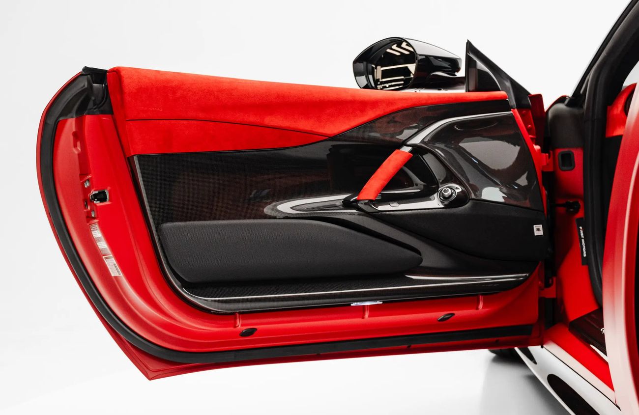 فيراري 812 كومبيتيزون 6.5L V12 Naturally Aspirated Engine