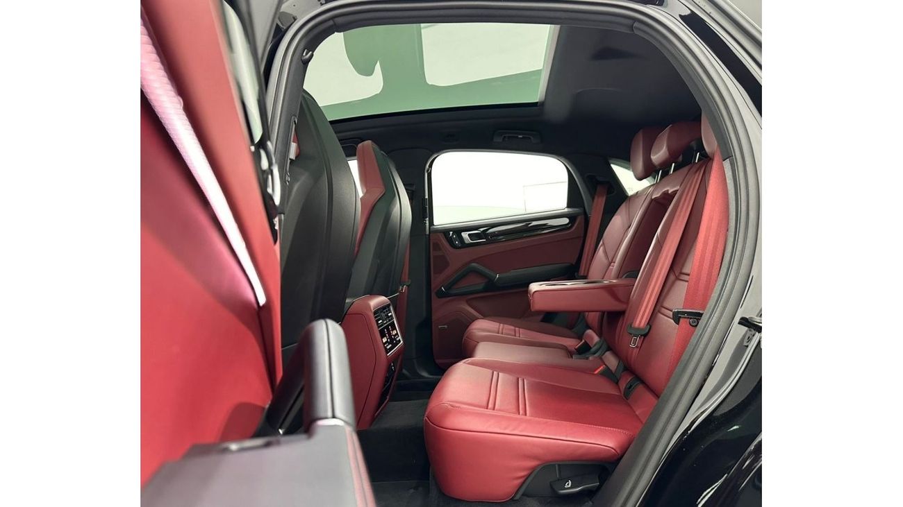 Porsche Cayenne 2023 Porsche Cayenne Coupe Platinum Edition, April 2025 Porsche Warranty, Full Options, Low Kms, GCC