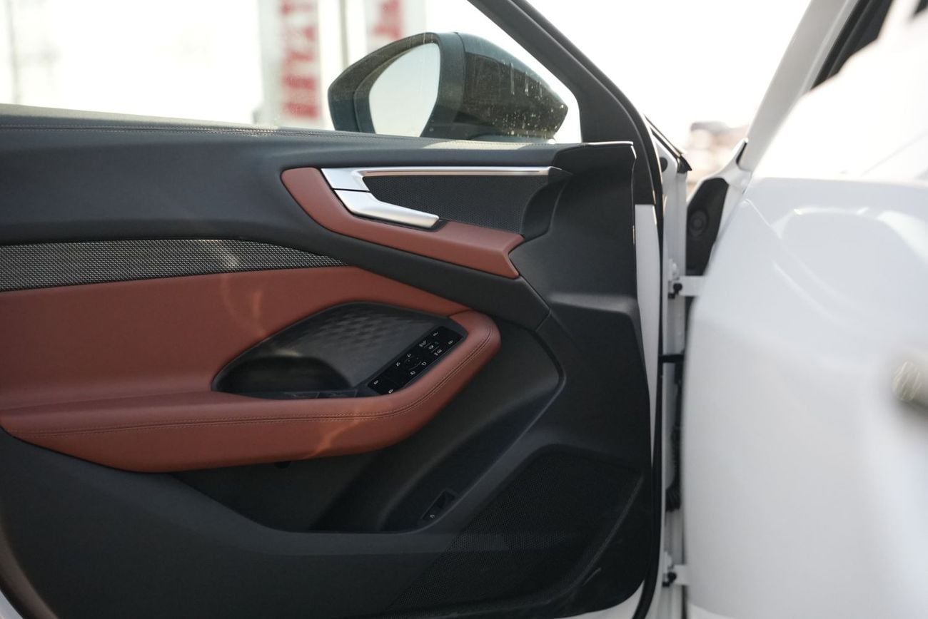 Audi A5 2025 AUDI A5L S-Line 2.0T I4 FWD 0Km