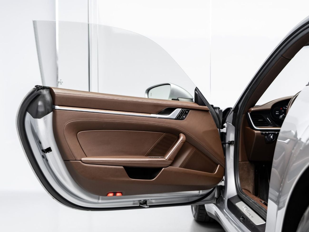 بورش 911 CARRERA BUY NOW, PAY 2027 | THE BLACKLINE STANDARD | 2027 Porsche Warranty, GCC