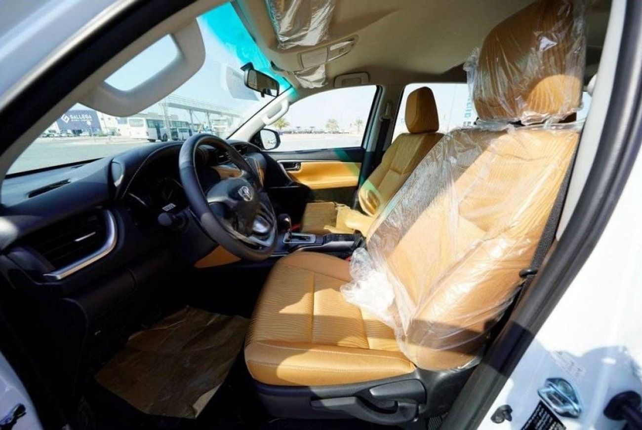 تويوتا فورتونر Toyota Fortuner 4.0L Petrol 2024