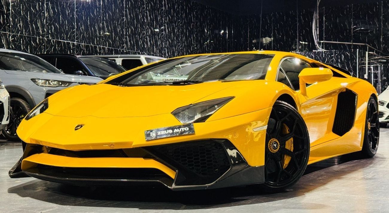 لامبورغيني أفينتادور 6.5L V12 2014 Lamborghini Aventador LP 700-4 GCC
