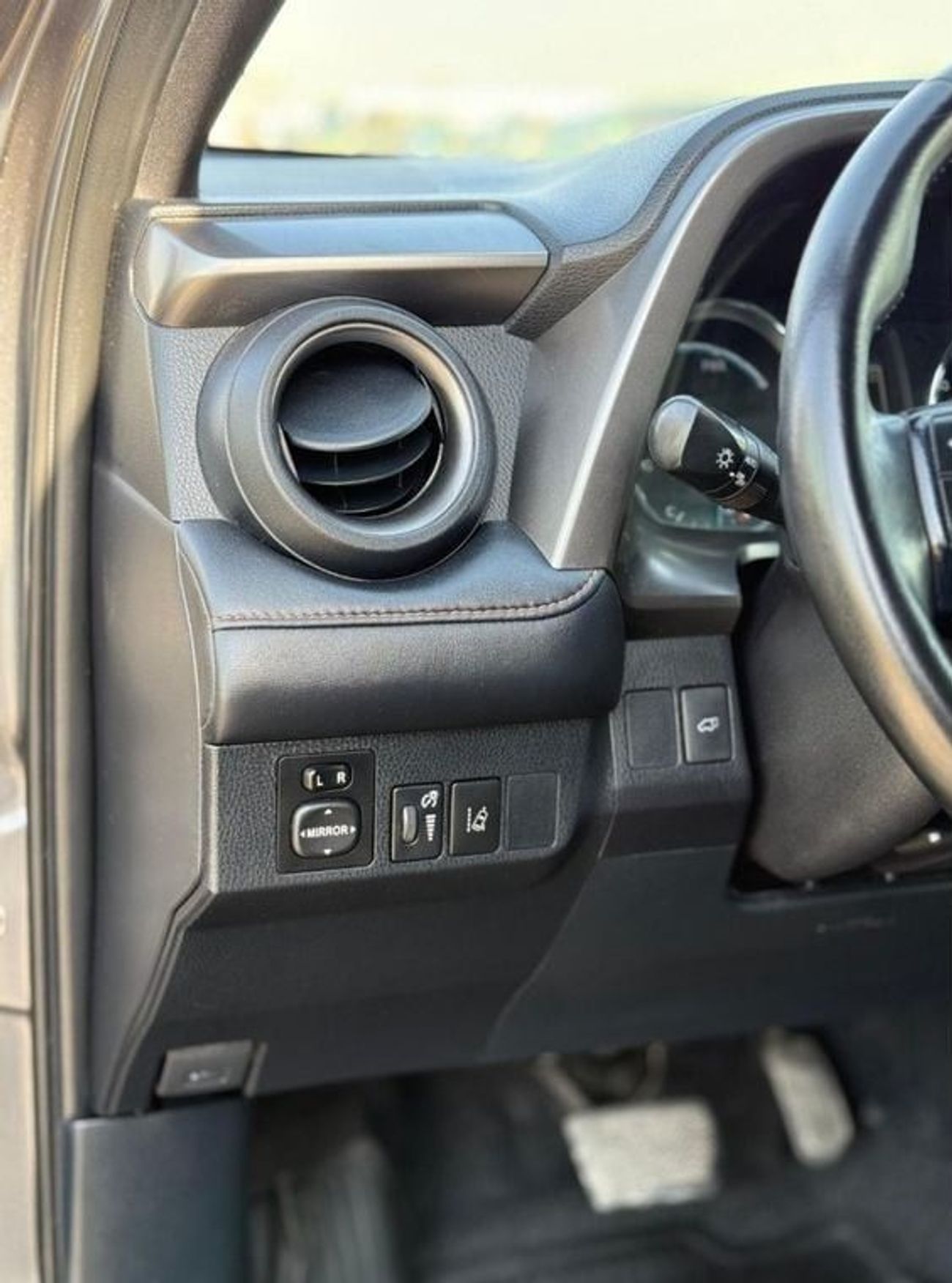 Toyota RAV4 Hybrid TOYOTA RAV4 SE Full Option