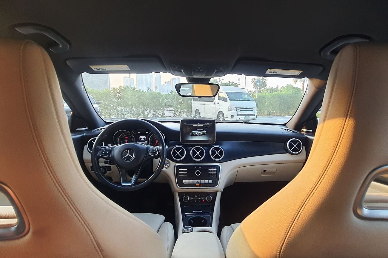 مرسيدس بنز CLA 250 ستاندارد