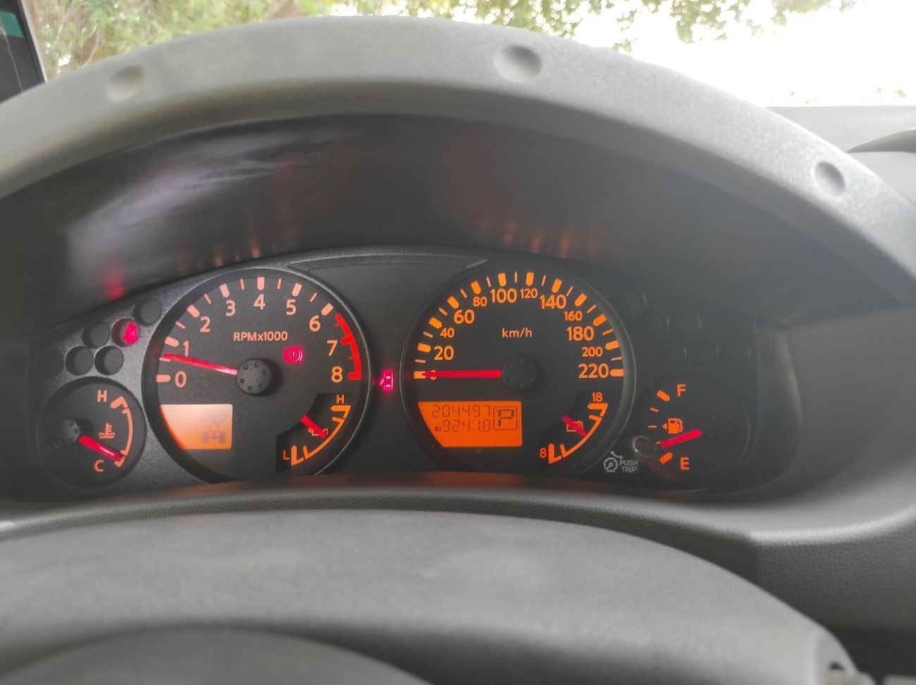 Nissan XTerra S 4.0L Nissan X-Terra 2013 Gcc full automatic