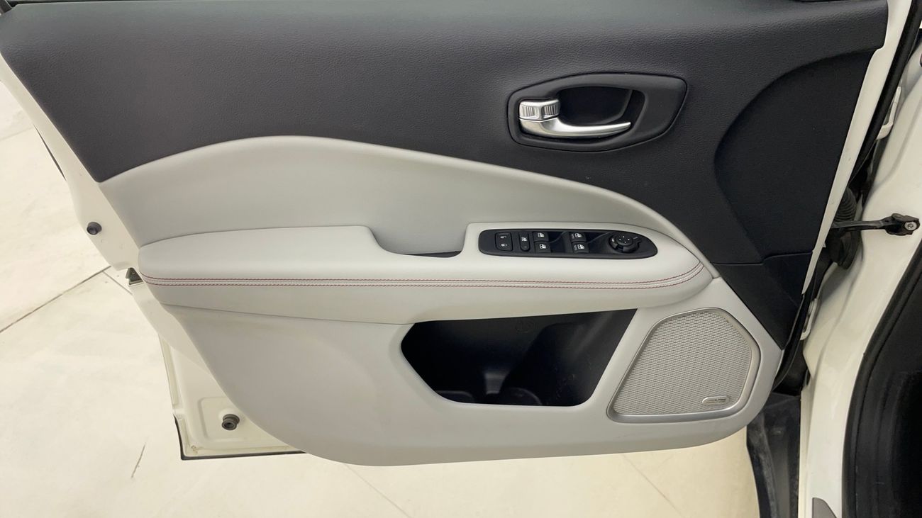 جيب كومباس LIMITED 2.4 | بدون دفعة مقدمة | اختبار القيادة في المنزل