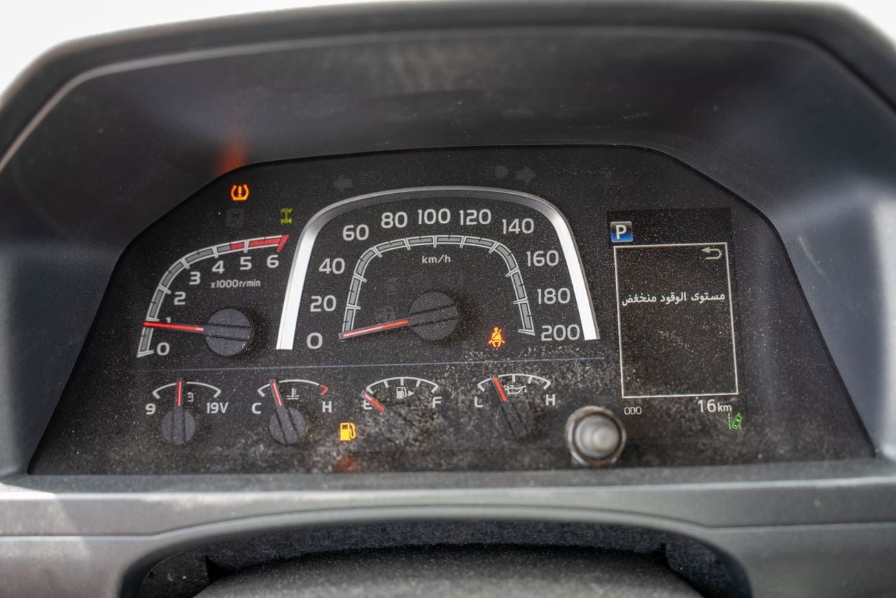 تويوتا لاند كروزر بيك آب Toyota Land Cruiser LC79  2025 2.8L Diesel Pick UP Double Cab  4WD