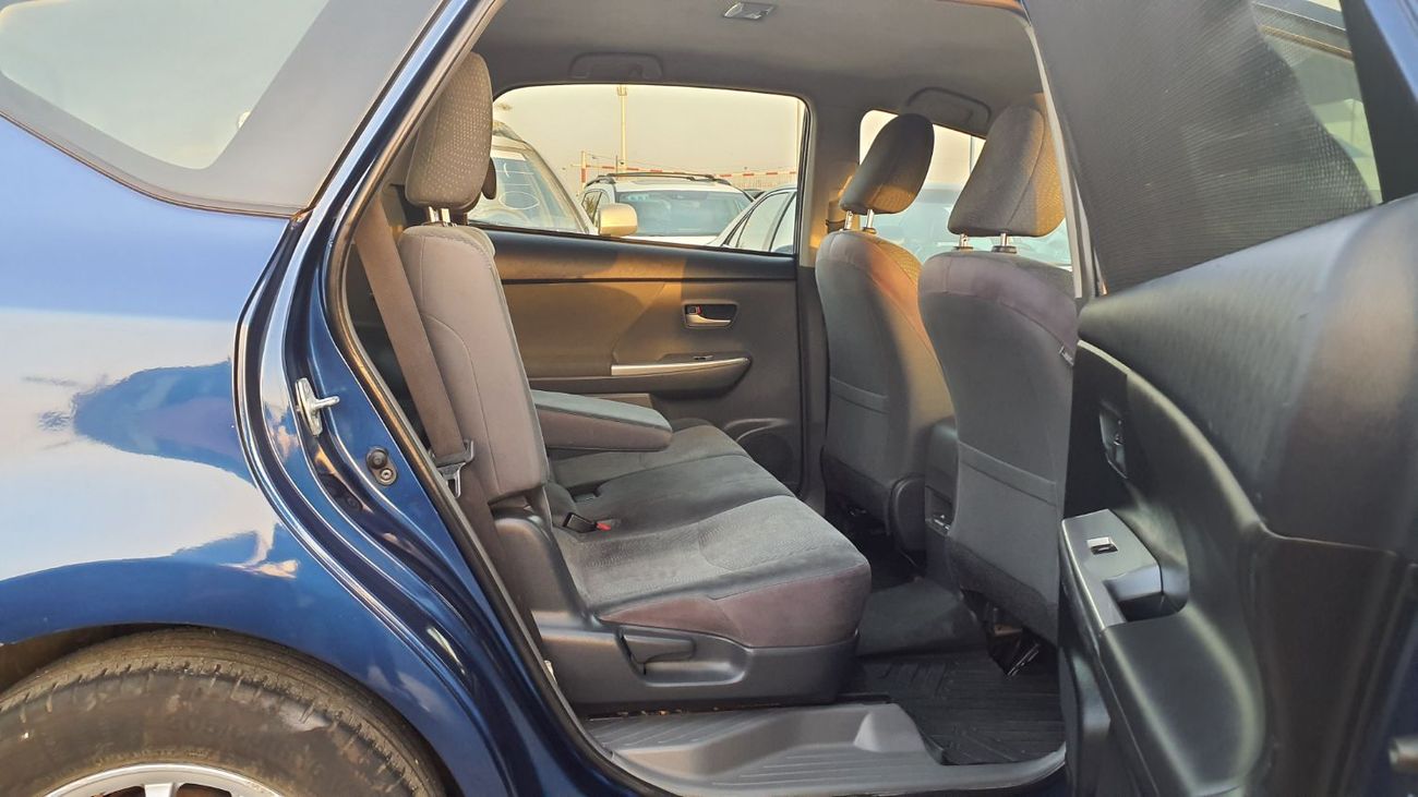 تويوتا برياس بلس Toyota Prius V