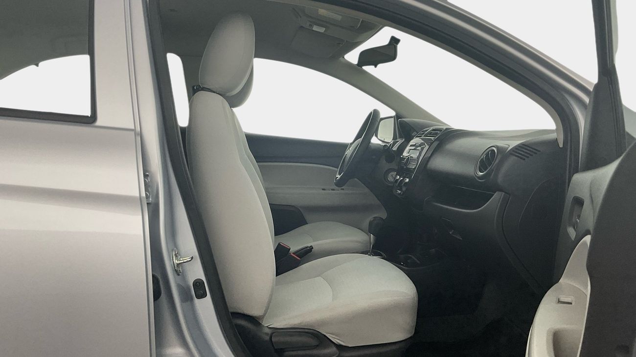 ميتسوبيشي اتراج GLX Full | upto AED 20,000 Ramadan Discount | شامل الضمان | 0 ﺪﻔﻋﺓ ﺃﻮﻟﻯ