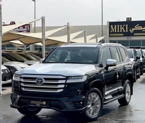 Toyota Land Cruiser VXR | Exclusive | TT | 3.5 L | V6 | A/T	| Petrol