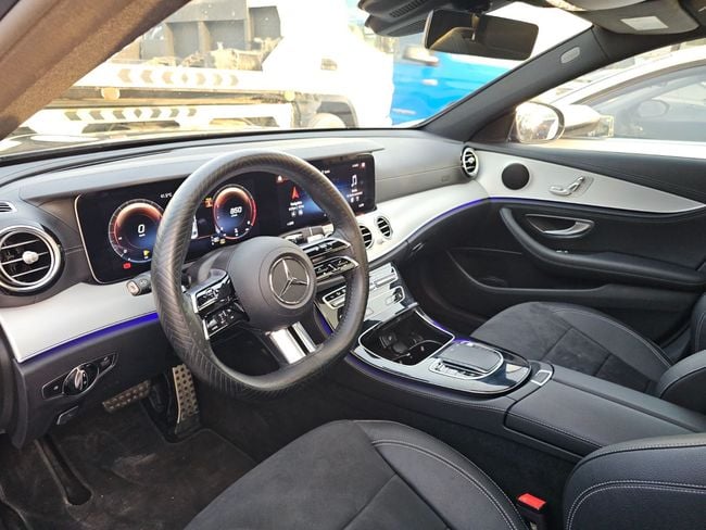 Mercedes-Benz E-Class PREMIUM, миниатюра 30