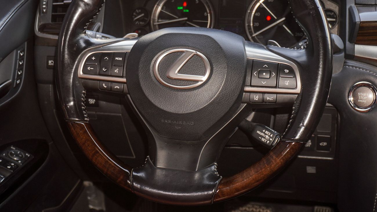 لكزس LX 570 Platinum 5.7L