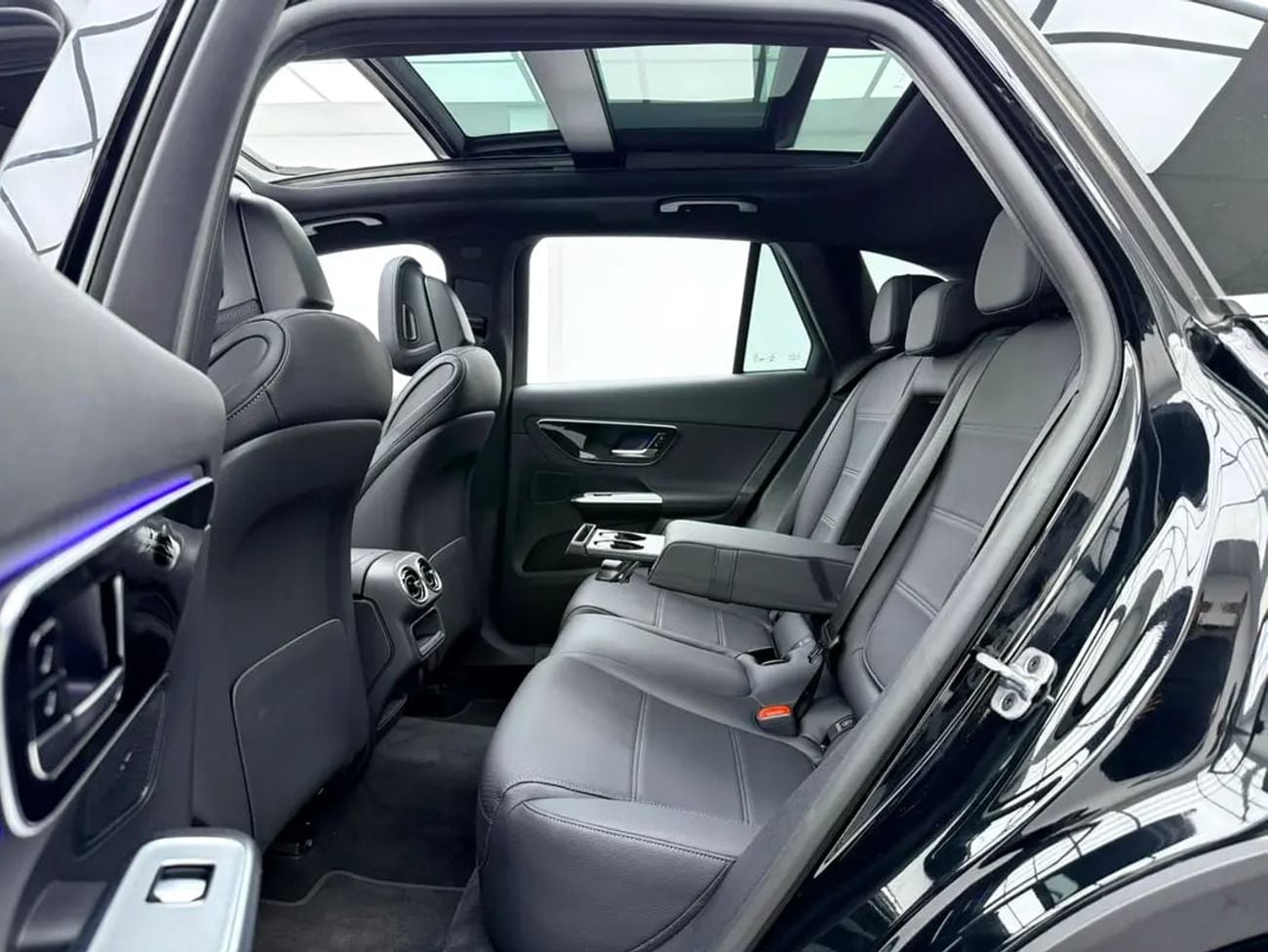 Mercedes Benz GLC 300 GLC300, Warranty, Very Low Km, Fully Loaded, Excellent Condition