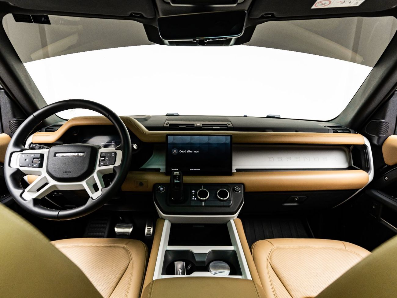 Land Rover Defender P400 110 X-Dynamic HSE 3.0L (5 Seater) 2025 Land Rover Defender 110 HSE P400, 2029 Land Rover Warran