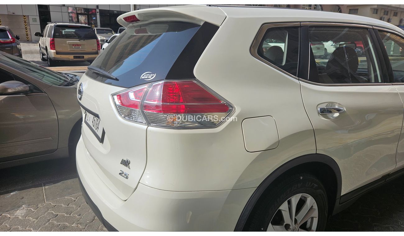 نيسان إكس تريل S