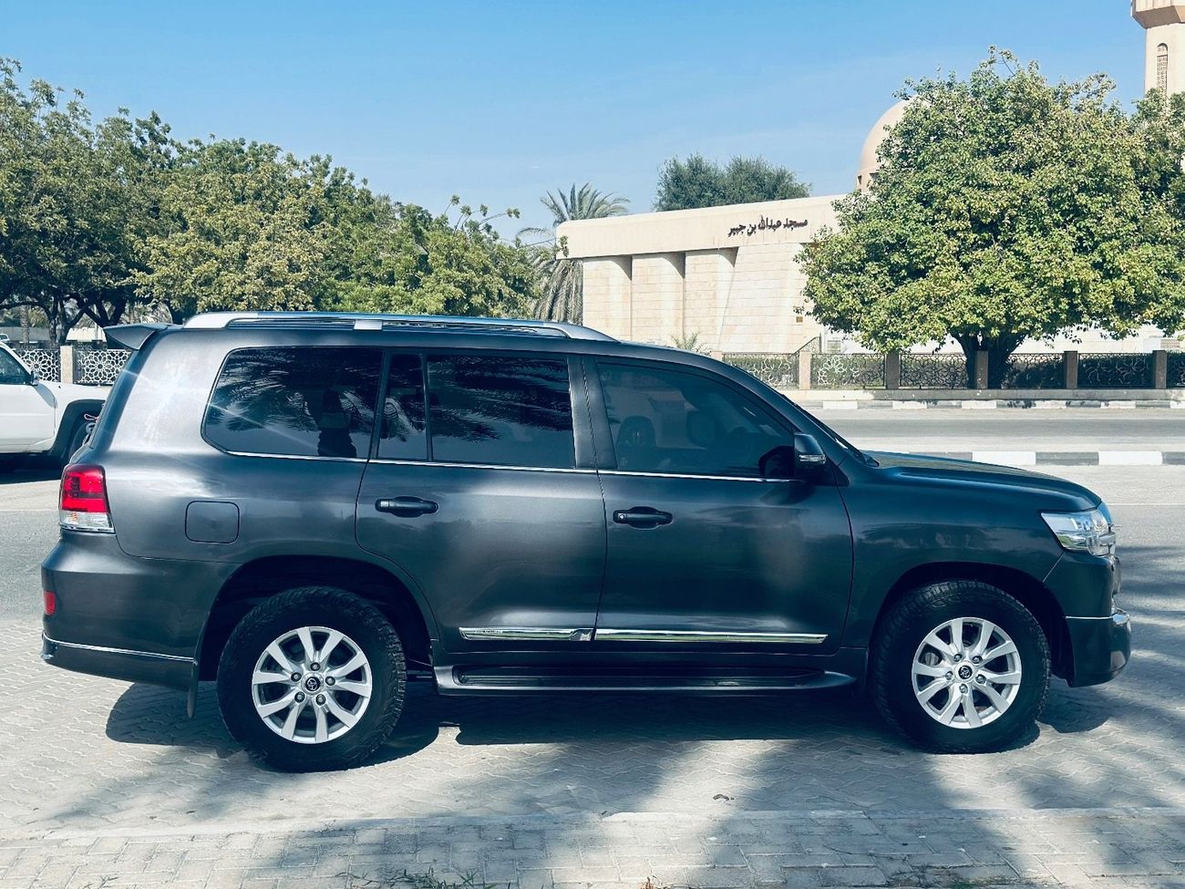 تويوتا لاند كروزر Sahara 2016 Model RHD Diesel Engine Full Option