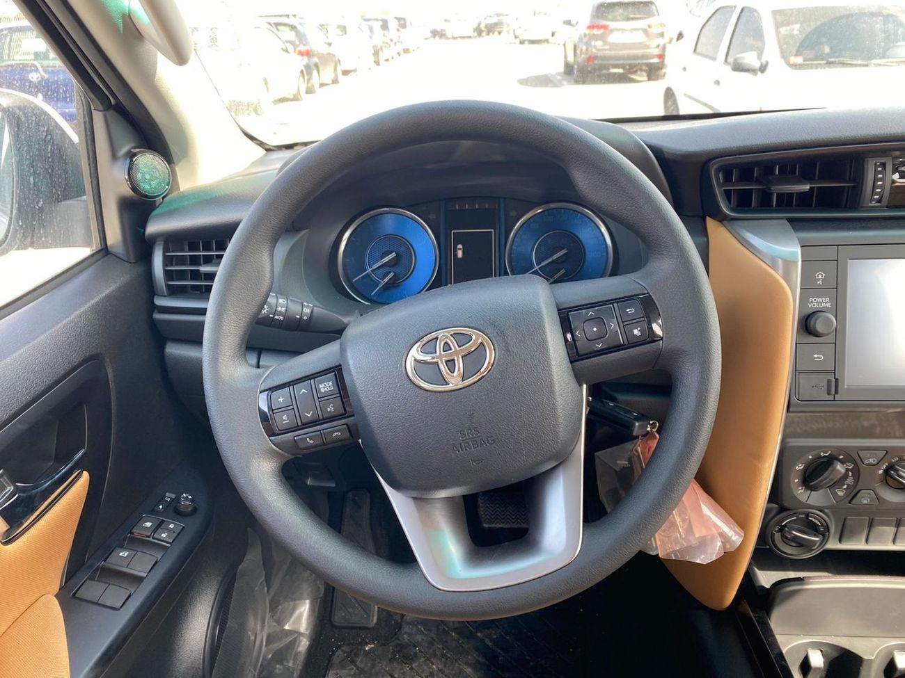 Toyota Fortuner TOYOTA FORTUNER 2.7 AT MANUAL AC 2023