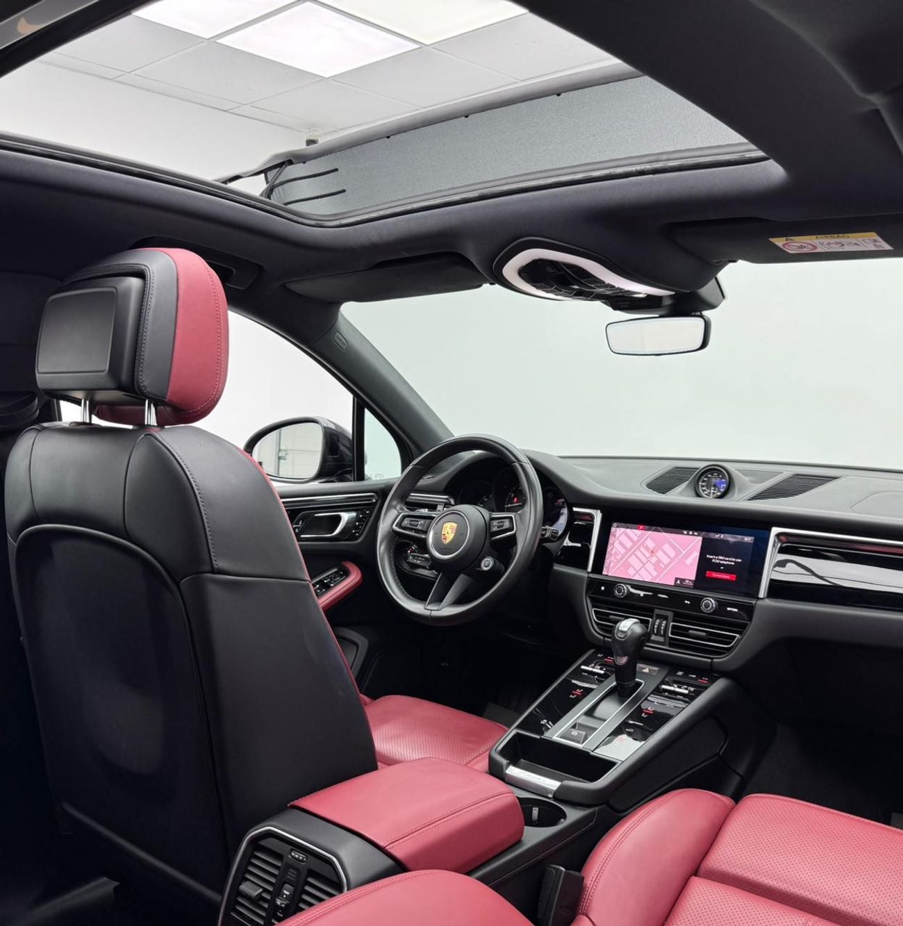 Porsche Macan STD 2023 Porsche Macan, Porsche Service History, 1 Year warranty, Excellent Condition, GCC