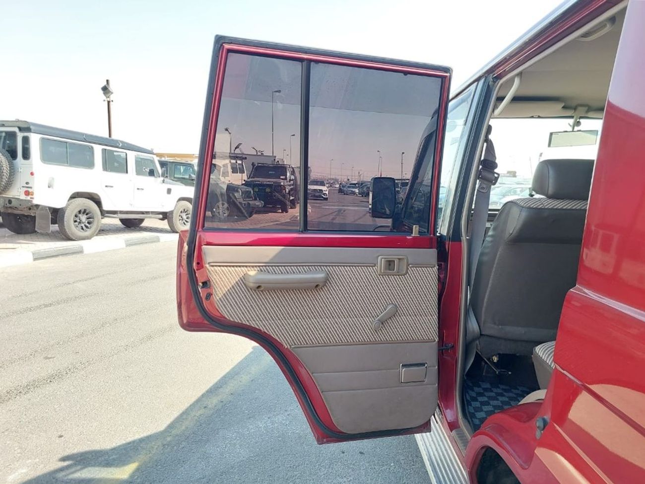 تويوتا لاند كروزر TOYOTA LAND CRUISER SUV RHD 1992 MODEL 3.4 L DIESEL MANUAL(PM03580)