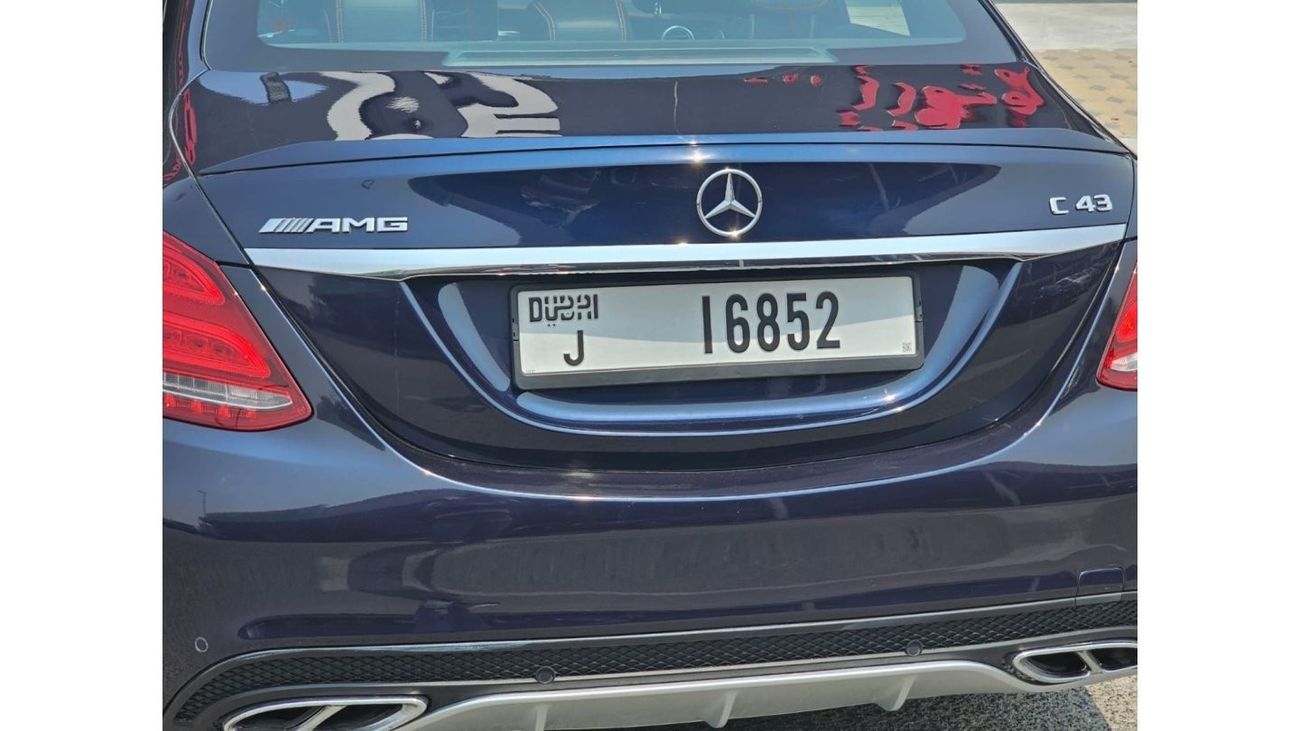 مرسيدس بنز سي 43 ايه ام جي