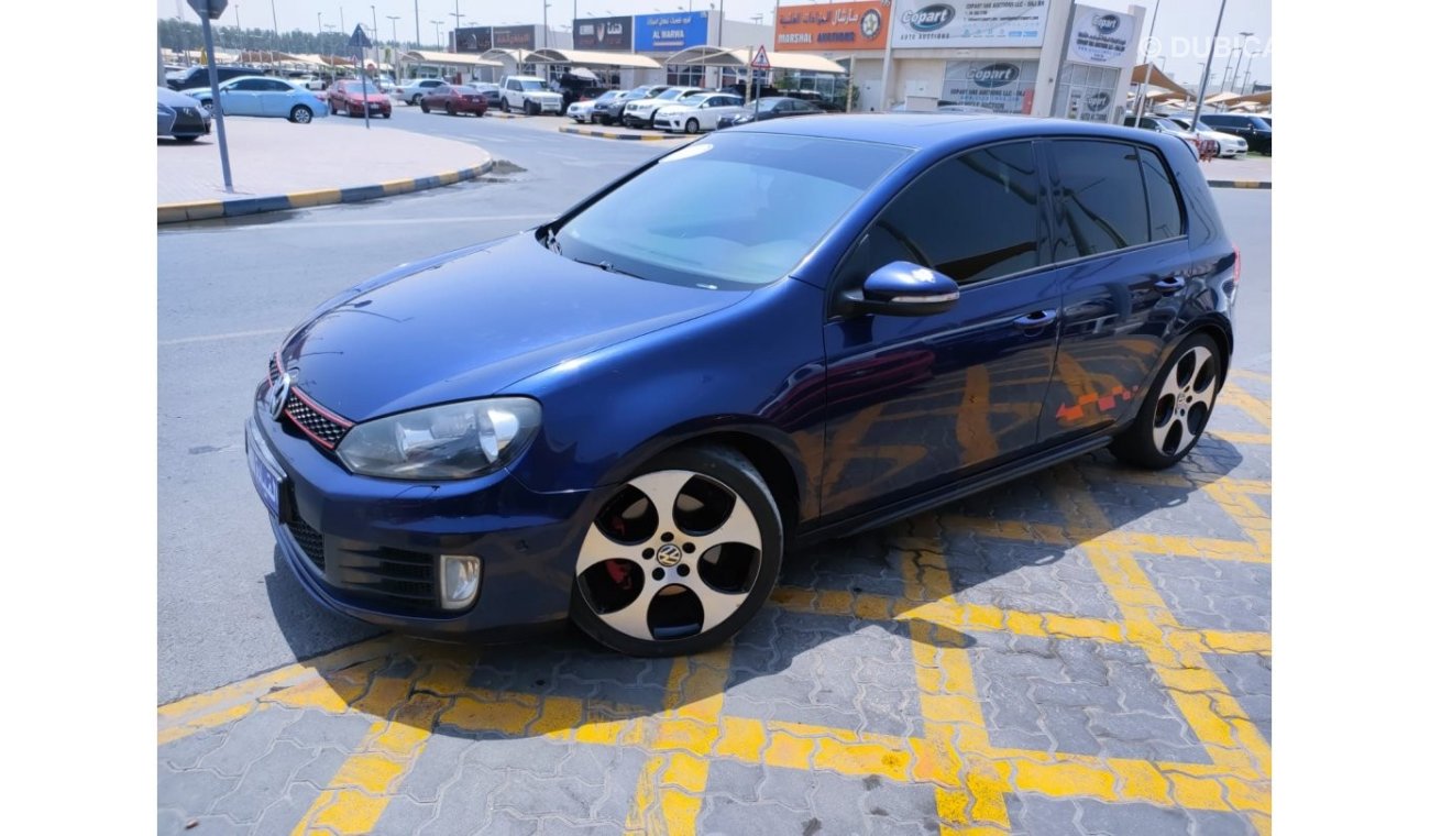 فولكس واجن جولف GTI