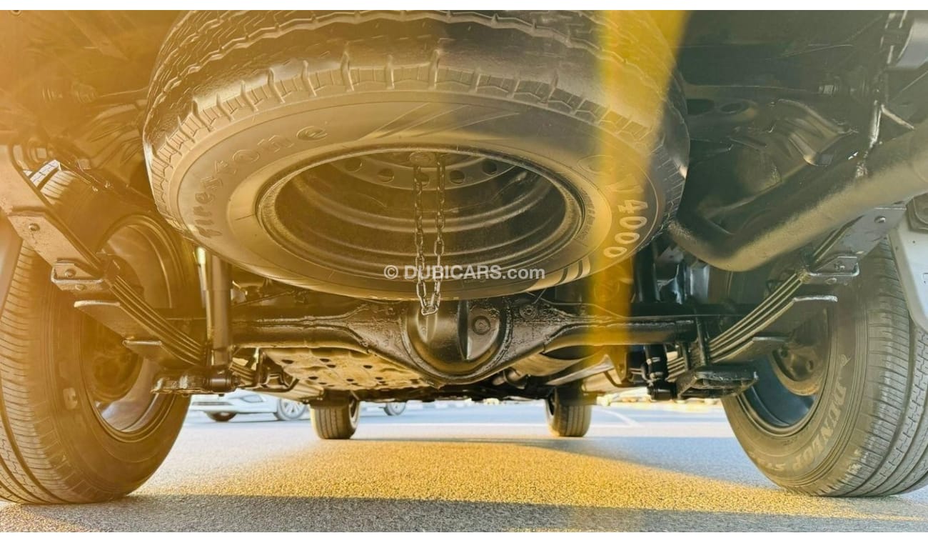 Toyota Hilux 2008 | LHD | MANUAL | DOUBLE CABIN | DIESEL | PREMIUM RED LEATHER SEATS | SPORTS BAR