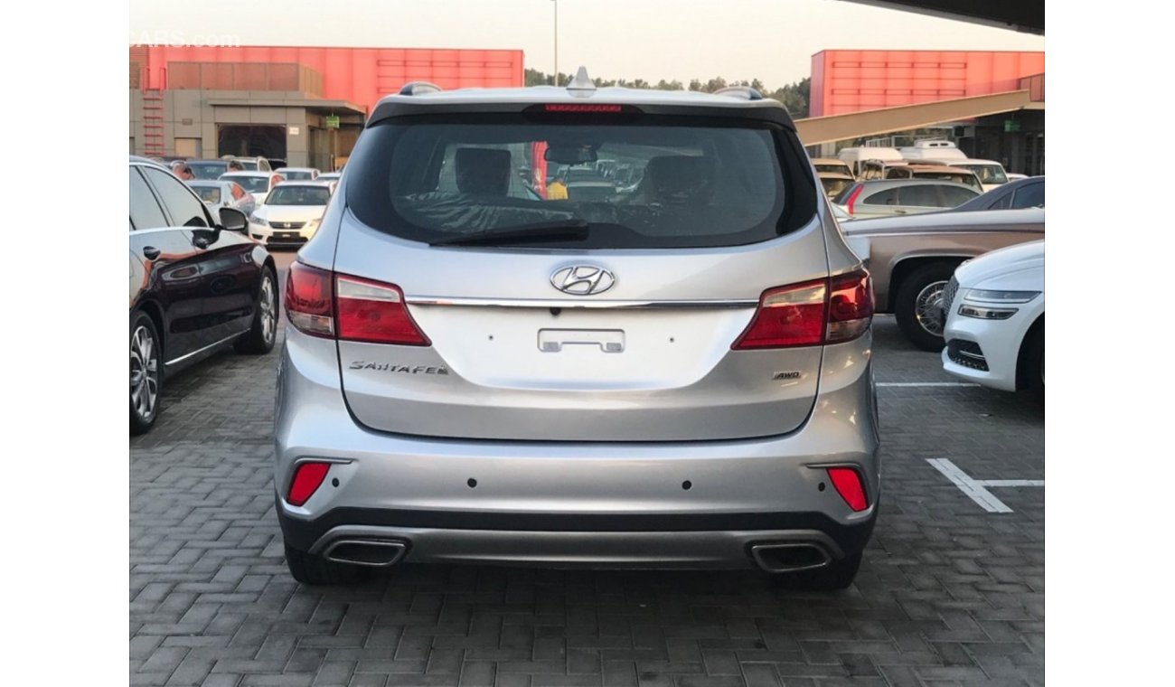 Hyundai Santa Fe GLS Top