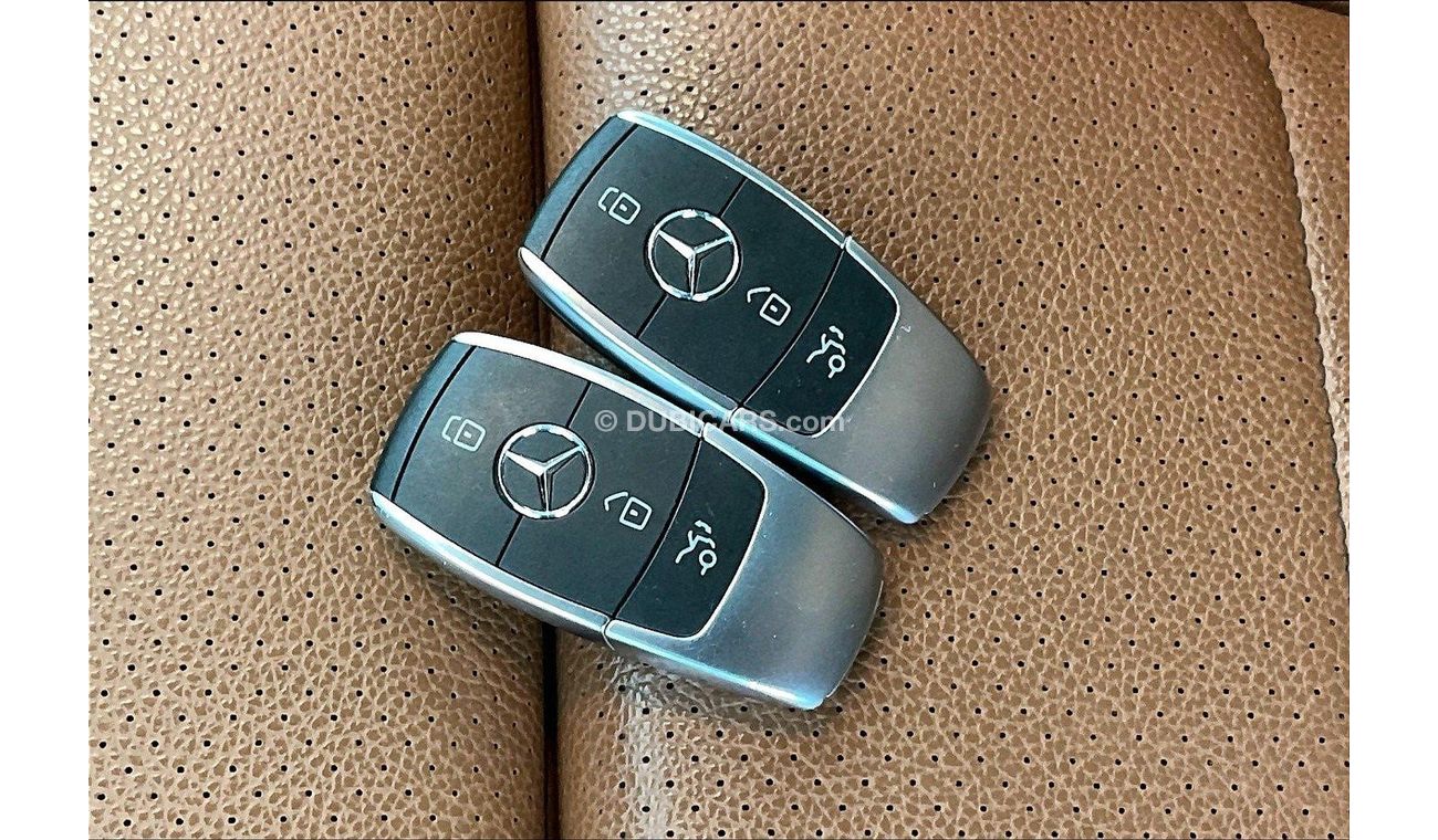 Mercedes Benz C200 Premium (AMG Line)