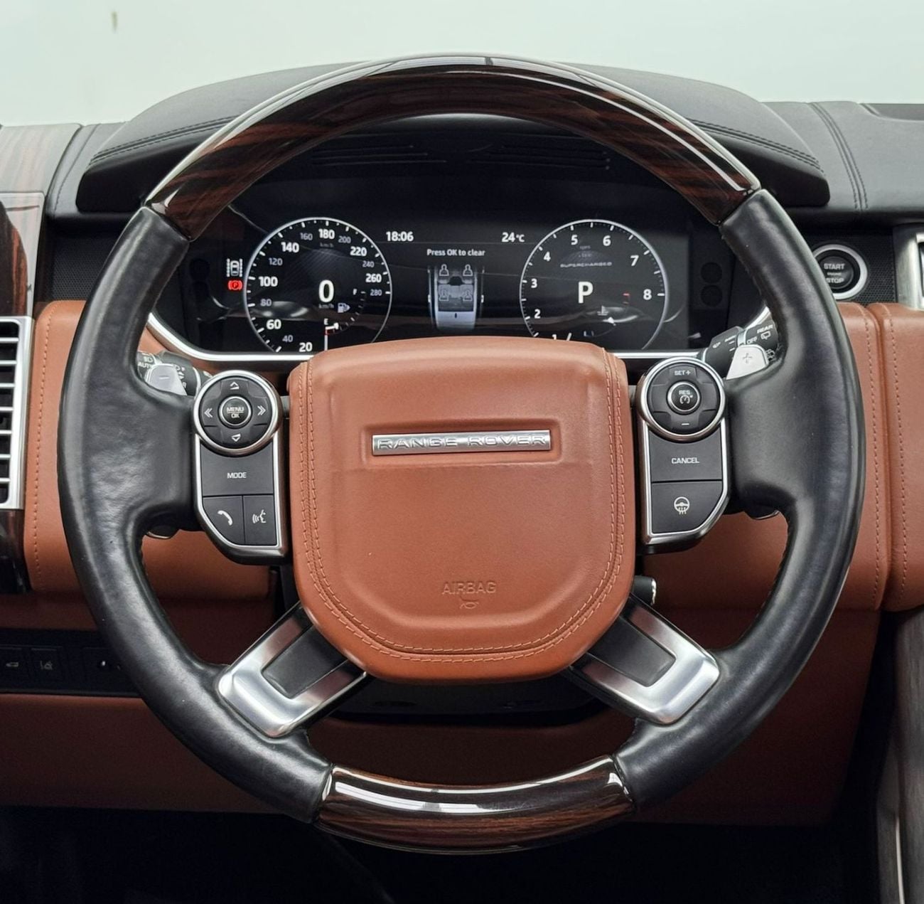 لاند روفر رينج روفر 2018 Range Rover Autobiography, Full Service History, Excellent Condition, GCC