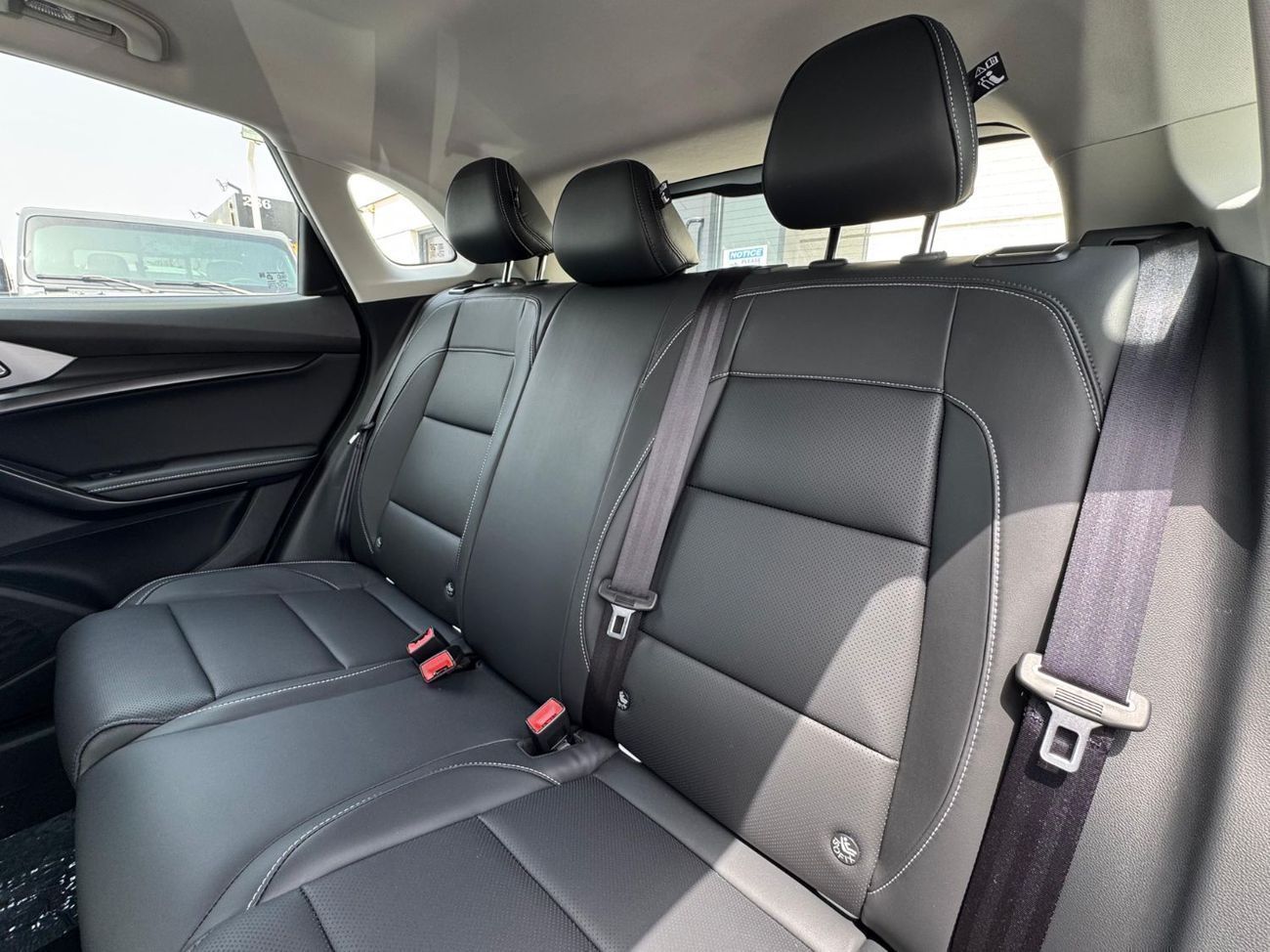 أم جي وان LUX 1.5L Petrol FWD 2024 Export Price @ 47,000 AED
