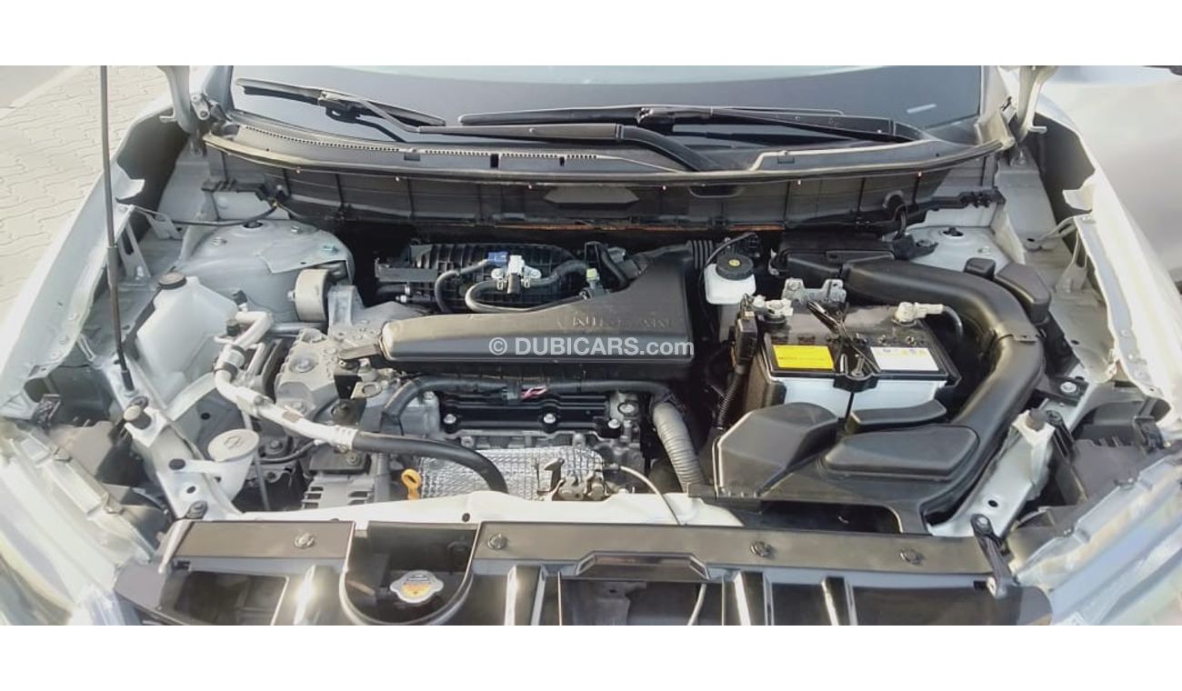 Nissan Rogue SL - With Panoramic Sunroof