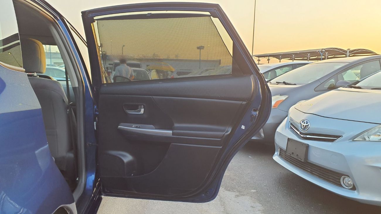تويوتا برياس بلس Toyota Prius V