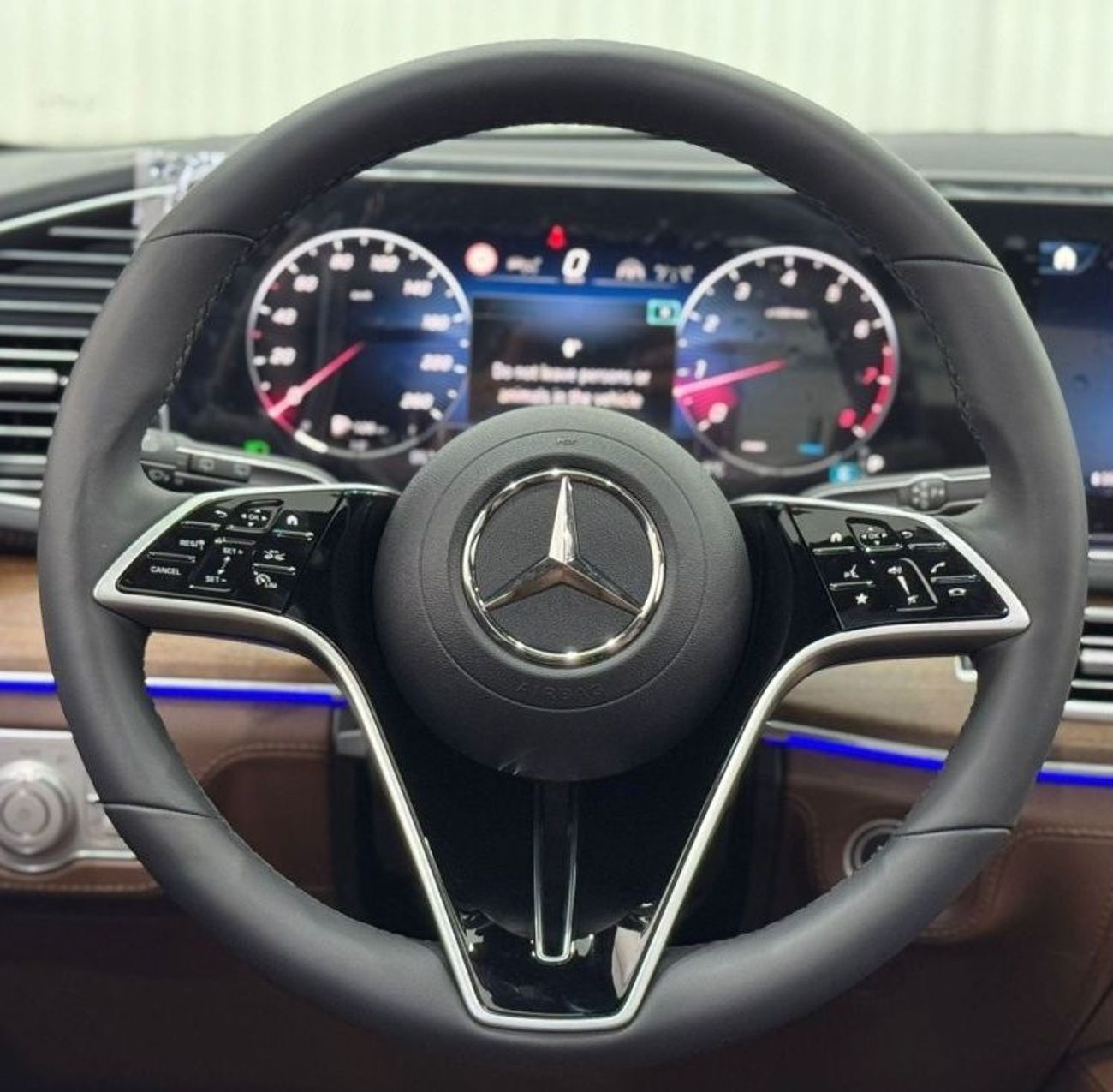 مرسيدس بنز GLE 450 AMG 2024 Mercedes Benz GLE450 AMG 4MATIC, 5 Years Mercedes Warranty, Fully Loaded, Very Low Kms, GCC