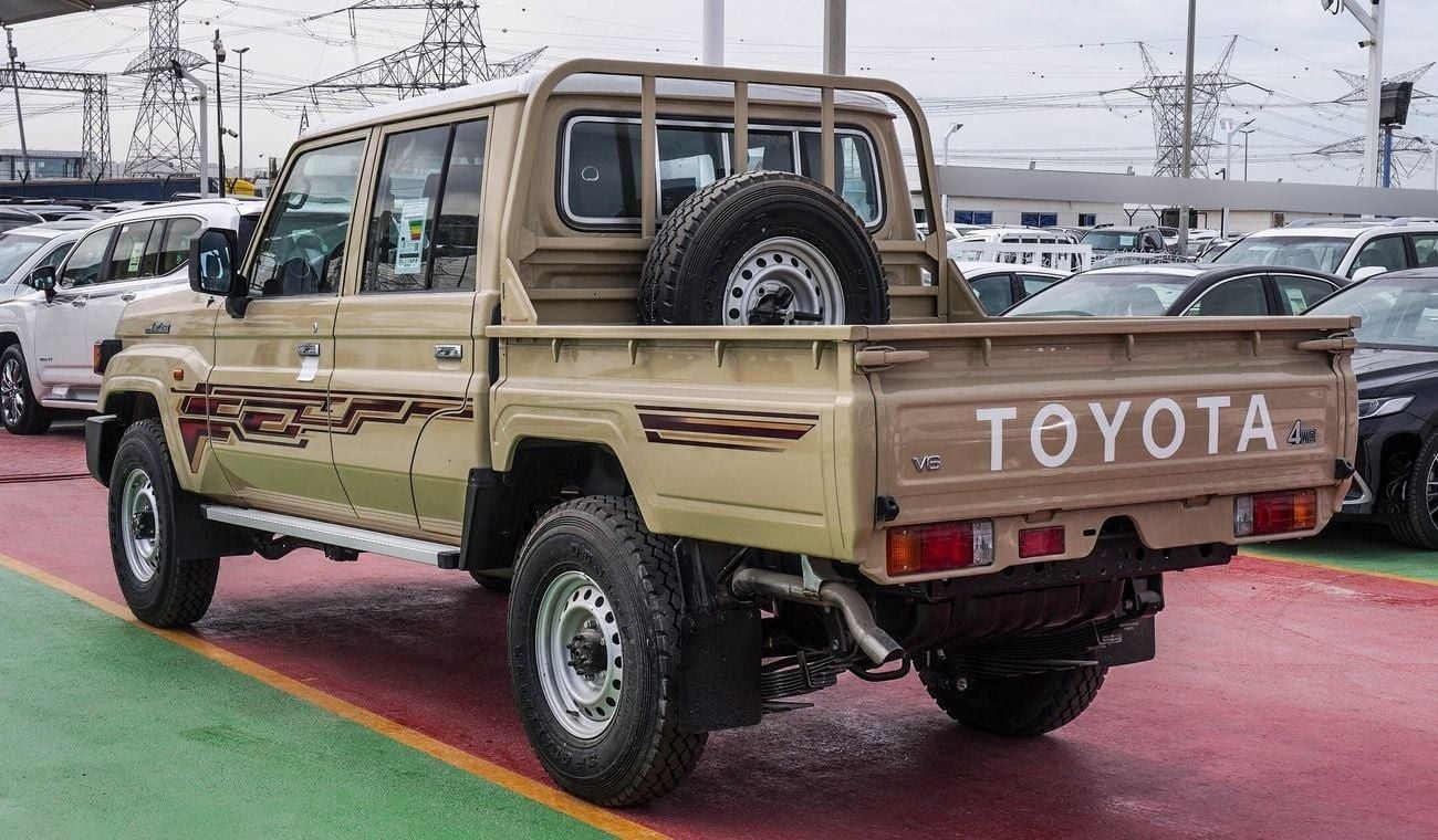 Toyota Land Cruiser Pick Up 4.0L V6 Double Cabin M/T